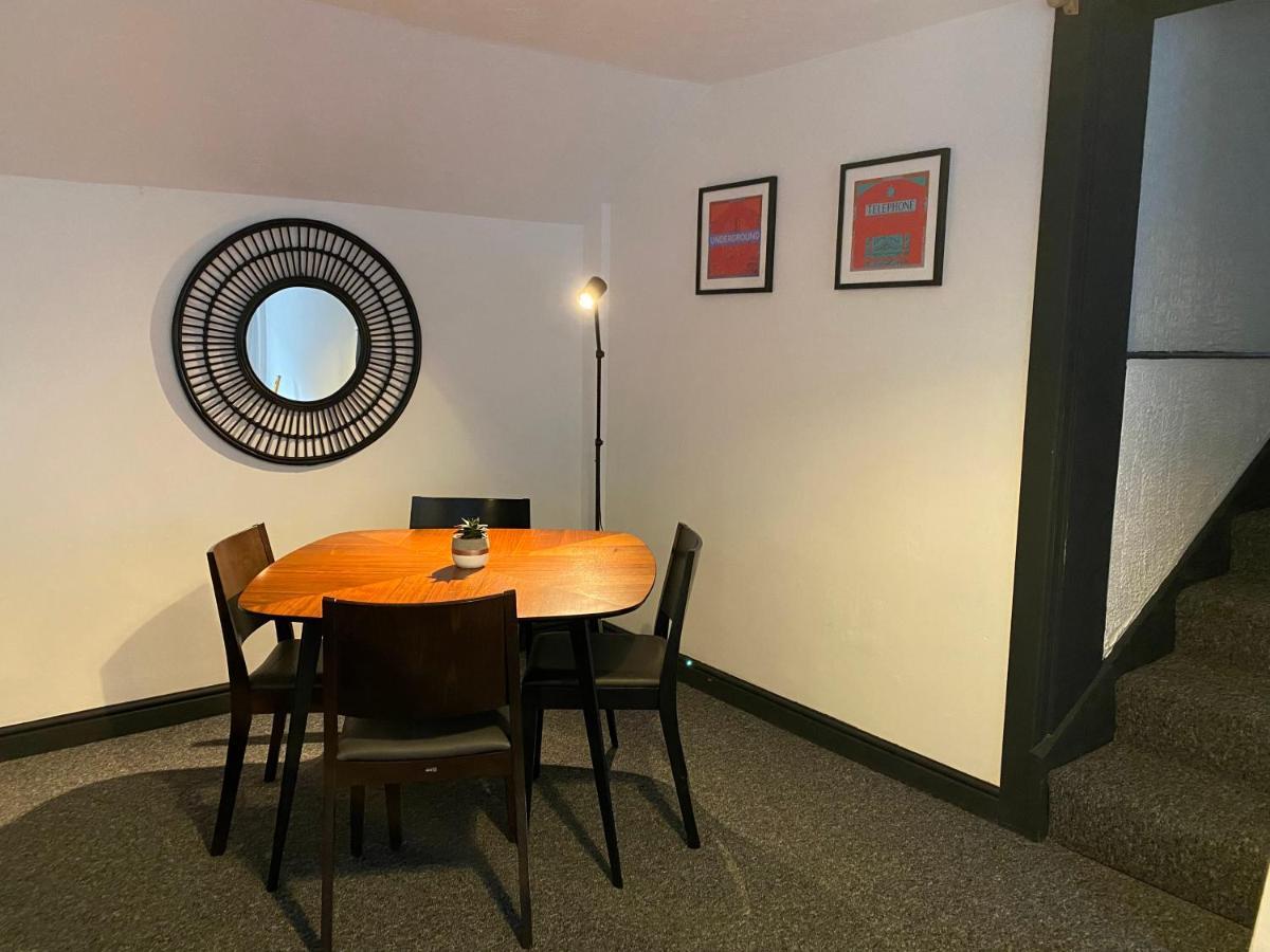 Gorgeous Town Center 3 Bedroom Self Contained Apartment For 1-5 People Harrogate Bagian luar foto